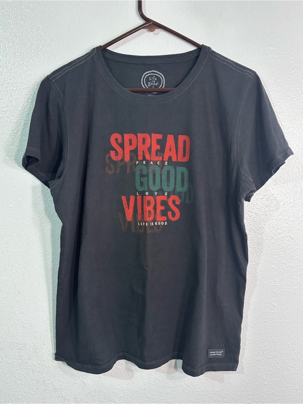 Life Is Good Black Short-Sleeve 'Spread Good Vibes' Tee